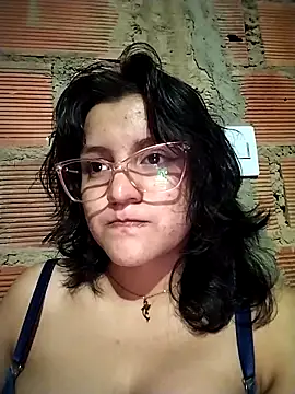 sienna elara online show from April 2026 10:48:01 AM