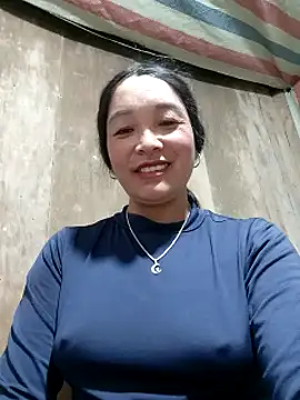 Snapshot of vanlucky2 chatting on June 2026 04:02:02 PM vanlucky2 online show from June 2026 04:02:02 PM