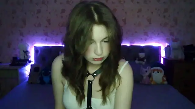 HoneyTangerine online show from April 2026 04:12:01 PM