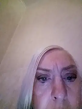 Julia20X online show from April 2026 11:53:01 AM