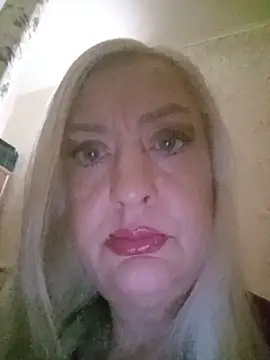 Julia20X online show from May 2026 10:22:02 AM