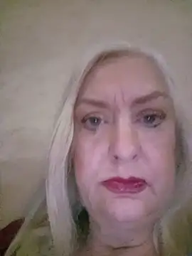 Julia20X online show from May 2026 04:34:02 PM