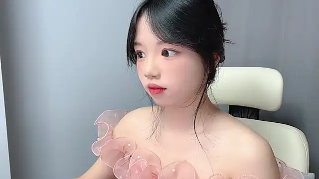 Snapshot of Xiaoqing00 chatting on May 2026 02:53:02 AM Xiaoqing00 online show from May 2026 02:53:02 AM