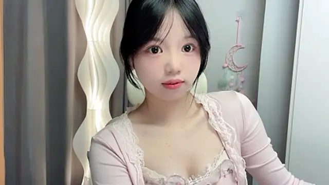 Snapshot of Xiaoqing00 chatting on May 2026 05:05:02 AM Xiaoqing00 online show from May 2026 05:05:02 AM