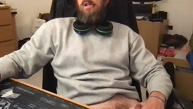 Snapshot of betawow chatting on April 2026 02:11:01 PM betawow online show from April 2026 02:11:01 PM