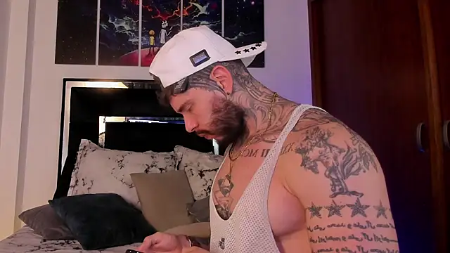 Matius Foxtter online show from April 2026 03:59:01 PM