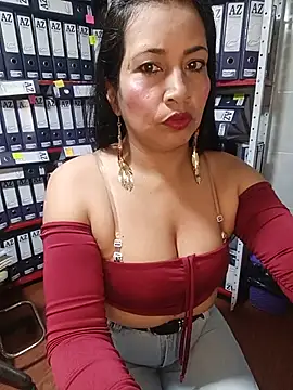 ZOE-WILDER  online show from June 2026 11:08:02 AM