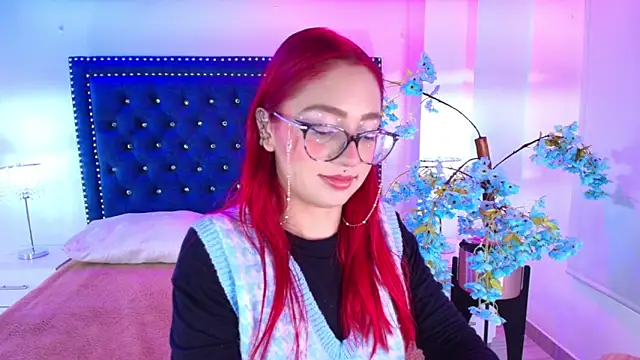 Snapshot of Amelie_adams chatting on June 2026 11:23:01 AM Amelie adams online show from June 2026 11:23:01 AM