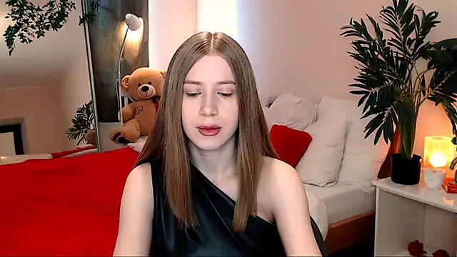 Snapshot of cheeky_chick chatting on May 2026 01:18:02 PM cheeky chick online show from May 2026 01:18:02 PM