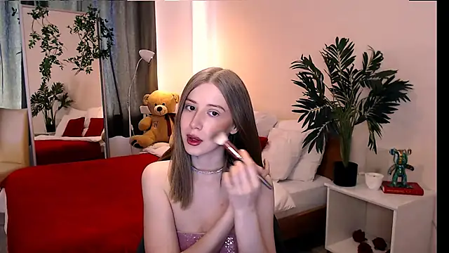 Snapshot of cheeky_chick chatting on June 2026 01:35:02 PM cheeky chick online show from June 2026 01:35:02 PM