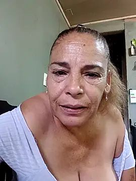 Maripoza71 online show from April 2026 05:29:01 PM