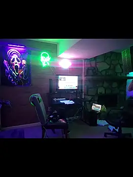 Snapshot of chronic_vibez chatting on July 2026 05:31:01 PM chronic vibez online show from July 2026 05:31:01 PM
