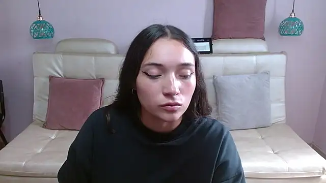 Marianne Cam online show from May 2026 03:41:01 PM