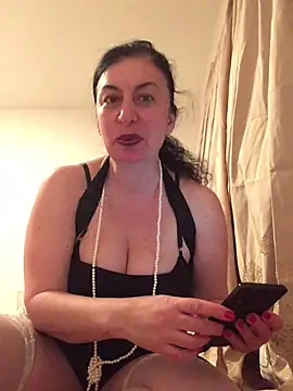 Lizzaa80 online show from April 2026 08:18:01 PM