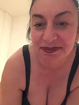 Snapshot of Lizzaa80 chatting on April 2026 08:15:01 PM Lizzaa80 online show from April 2026 08:15:01 PM