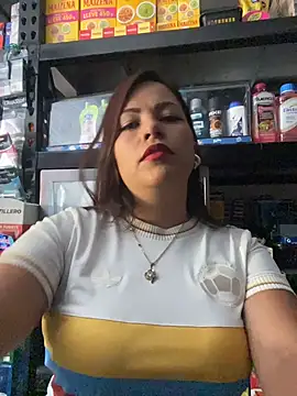 MIA ROSSEEE online show from June 2026 07:12:01 PM
