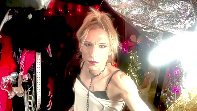 TgirlBrat online show from June 2026 08:19:01 AM