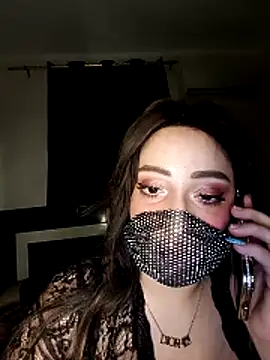 Lillylolo online show from April 2026 02:44:01 PM