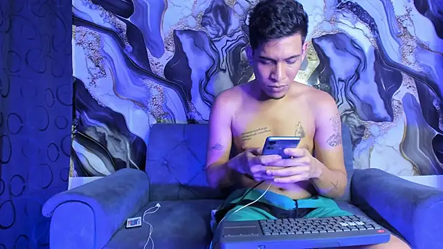Snapshot of Mateo_and_Jose chatting on May 2026 04:09:02 AM Mateo and Jose online show from May 2026 04:09:02 AM