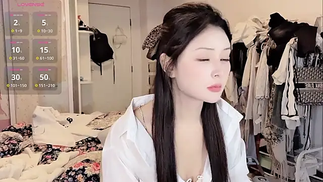 secret-anan online show from May 2026 09:44:02 PM