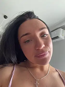 Snapshot of LucyHotty_ chatting on April 2026 07:30:02 AM LucyHotty online show from April 2026 07:30:02 AM