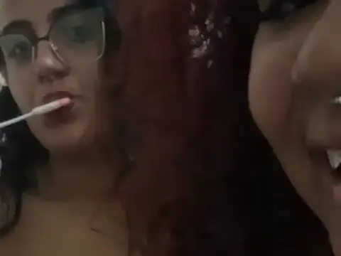 Snapshot of meninas_60 chatting on June 2026 01:11:01 AM meninas 60 online show from June 2026 01:11:01 AM