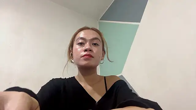 LadyBianca19 online show from May 2026 12:21:01 PM