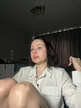 Snapshot of Hopefully_ chatting on June 2026 06:04:01 AM Hopefully online show from June 2026 06:04:01 AM