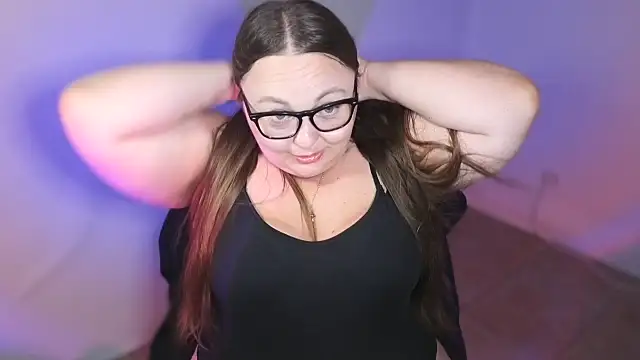 MiaxBBW online show from July 2026 02:31:02 AM