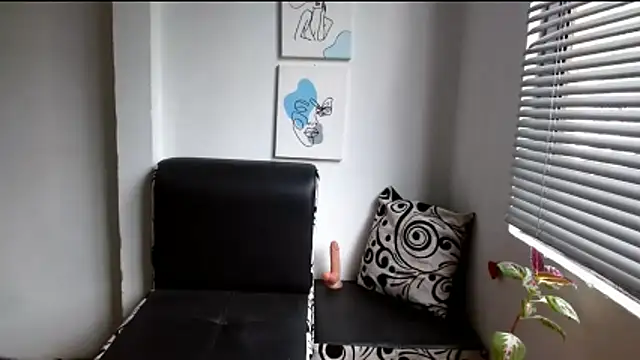 alisonnturbay online show from May 2026 02:35:02 PM