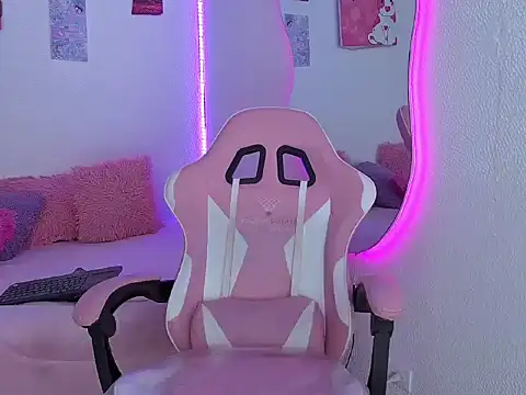 Snapshot of anisha_vela chatting on April 2026 04:12:02 PM anisha vela online show from April 2026 04:12:02 PM