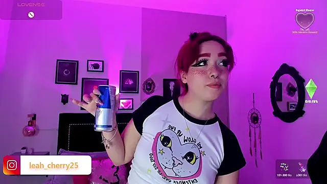 Snapshot of Leah_cherry chatting on June 2026 09:50:02 PM Leah cherry online show from June 2026 09:50:02 PM