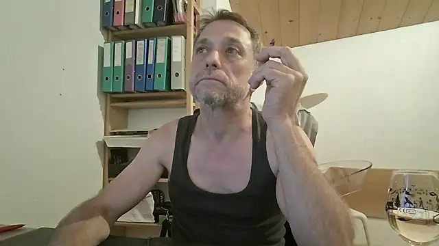 Snapshot of nue52 chatting on July 2026 08:29:02 PM nue52 online show from July 2026 08:29:02 PM