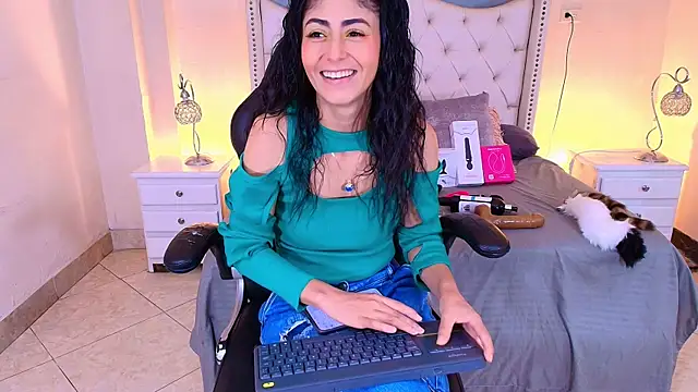 Snapshot of elizabeth_santos1 chatting on July 2026 09:28:02 PM elizabeth santos1 online show from July 2026 09:28:02 PM