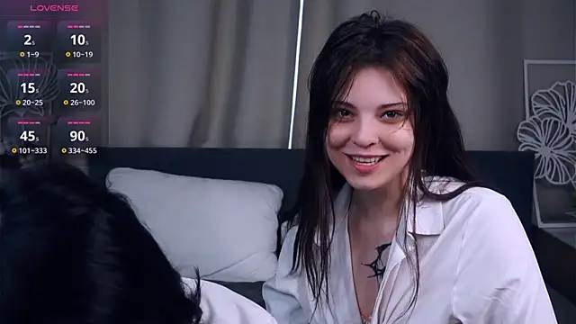 Snapshot of ReynaGrinvalsky chatting on June 2026 08:25:02 AM ReynaGrinvalsky online show from June 2026 08:25:02 AM