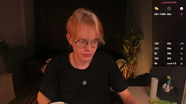 Snapshot of Liam_Blair chatting on April 2026 05:43:02 AM Liam Blair online show from April 2026 05:43:02 AM