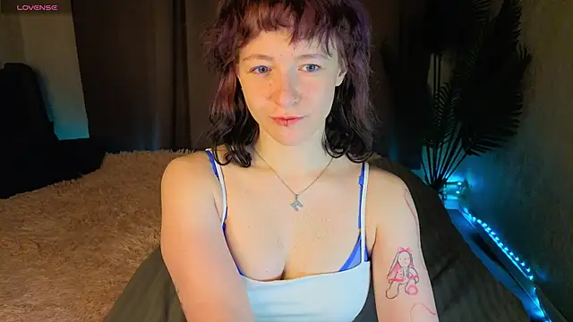 Ricki Bloom online show from April 2026 01:14:01 AM