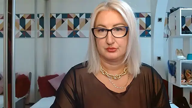 Snapshot of DianaFrances chatting on July 2026 08:35:01 PM DianaFrances online show from July 2026 08:35:01 PM