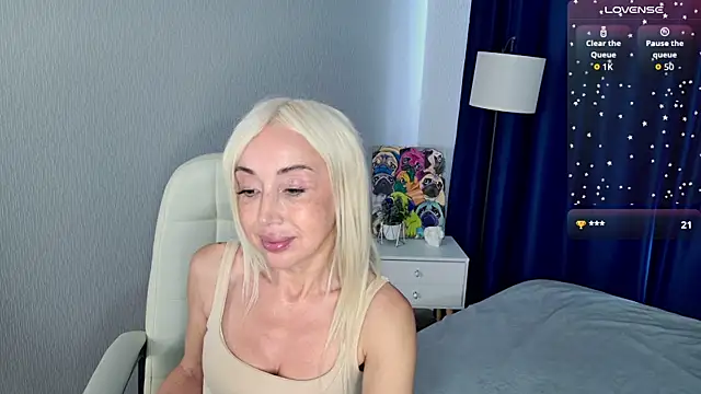 Snapshot of _OliviaRose chatting on June 2026 07:45:02 AM OliviaRose online show from June 2026 07:45:02 AM