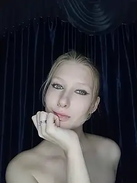 Snapshot of Tanya_Savel chatting on May 2026 02:32:02 PM Tanya Savel online show from May 2026 02:32:02 PM