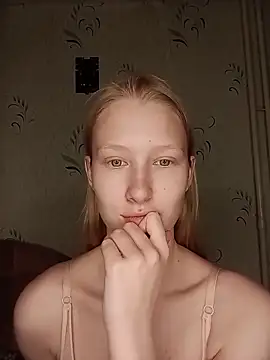 Snapshot of Tanya_Savel chatting on May 2026 03:29:02 PM Tanya Savel online show from May 2026 03:29:02 PM