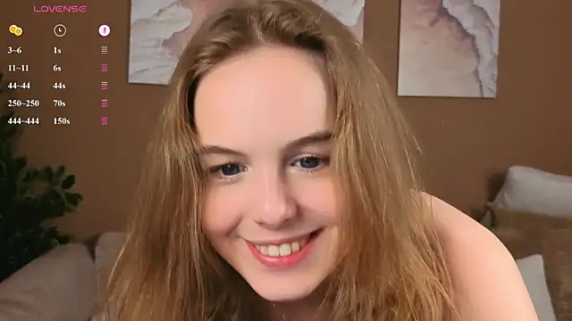 Snapshot of LeiaMurph chatting on July 2026 07:39:01 PM LeiaMurph online show from July 2026 07:39:01 PM