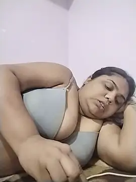 hotsilk21 online show from July 2026 06:38:02 PM