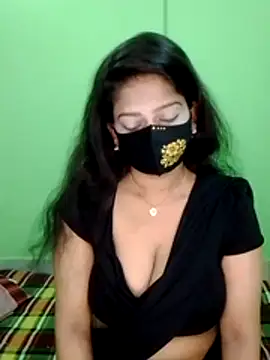 Snapshot of black-woman chatting on April 2026 02:26:01 PM black-woman online show from April 2026 02:26:01 PM