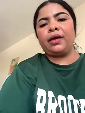 Snapshot of megan_purpura chatting on July 2026 07:02:02 PM megan purpura online show from July 2026 07:02:02 PM