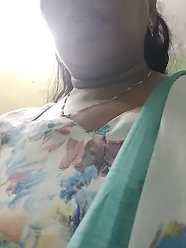 Snapshot of Monika_telugu_queen chatting on July 2026 04:25:02 PM Monika telugu queen online show from July 2026 04:25:02 PM