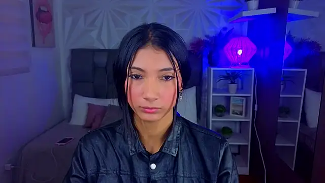Snapshot of Perlaa_moon_ chatting on July 2026 07:08:02 PM Perlaa moon online show from July 2026 07:08:02 PM