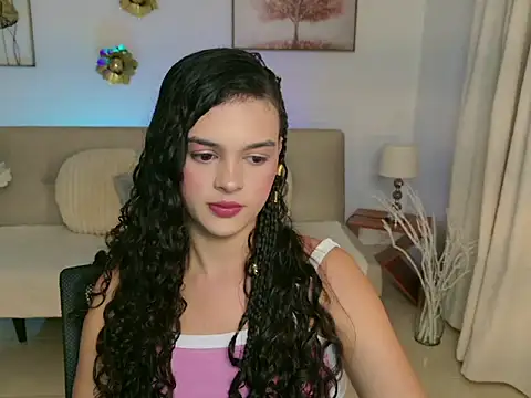 Snapshot of MaraVelvett chatting on April 2026 08:36:02 PM MaraVelvett online show from April 2026 08:36:02 PM