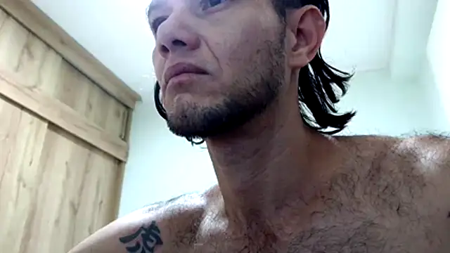 Snapshot of andrew_1520 chatting on November 2025 01:39:01 AM andrew 1520 online show from November 2025 01:39:01 AM