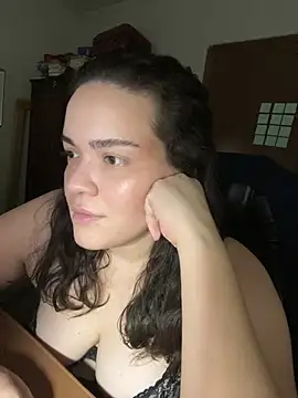 dayanestephany1 online show from April 2026 03:43:01 AM